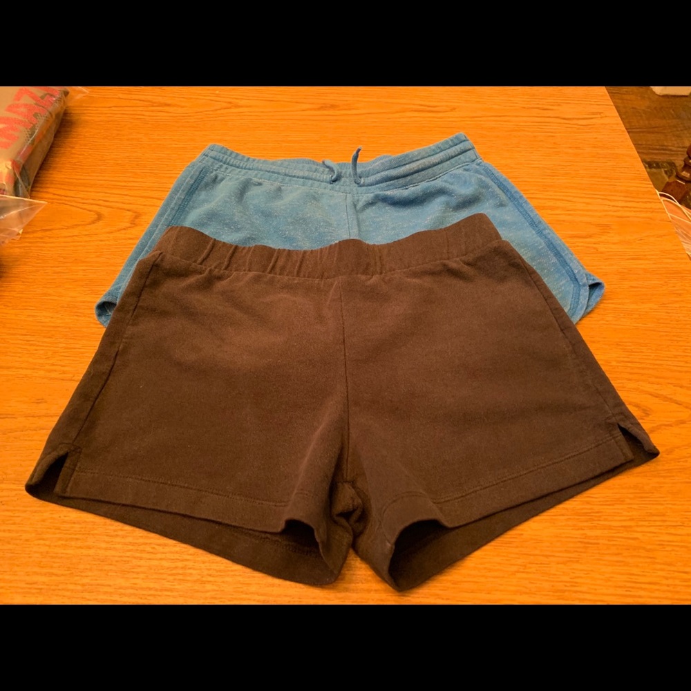 Two pair Old Navy Girls Shorts, G114